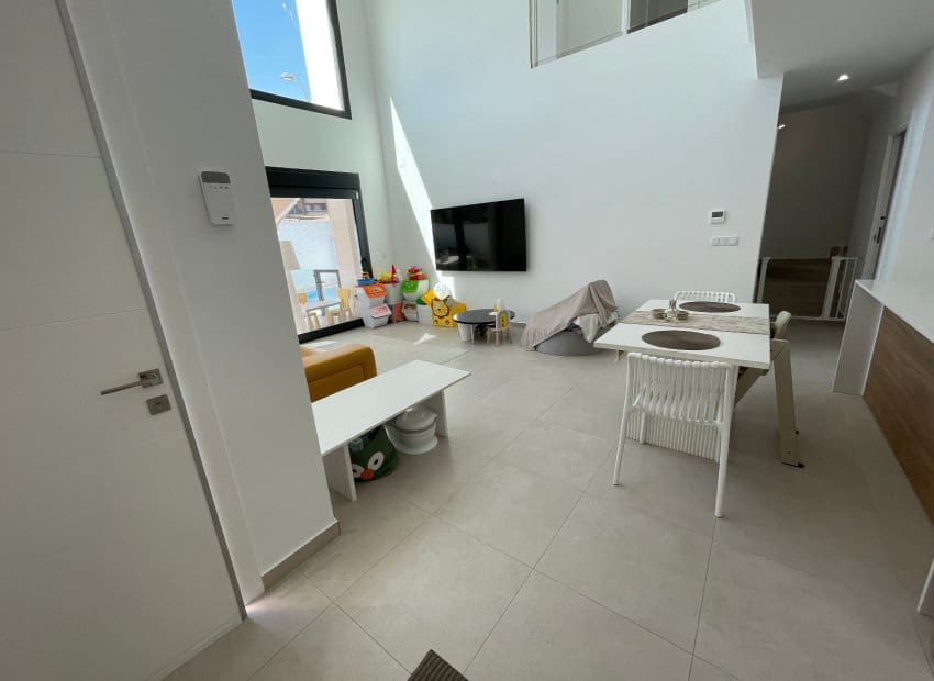 3 slaapkamer Villa te koop in Formentera del Segura met zwembad - € 325.500 (Ref: 9473422)
