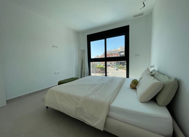 3 slaapkamer Villa te koop in Formentera del Segura met zwembad - € 325.500 (Ref: 9473422)