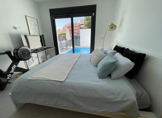 3 slaapkamer Villa te koop in Formentera del Segura met zwembad - € 325.500 (Ref: 9473422)