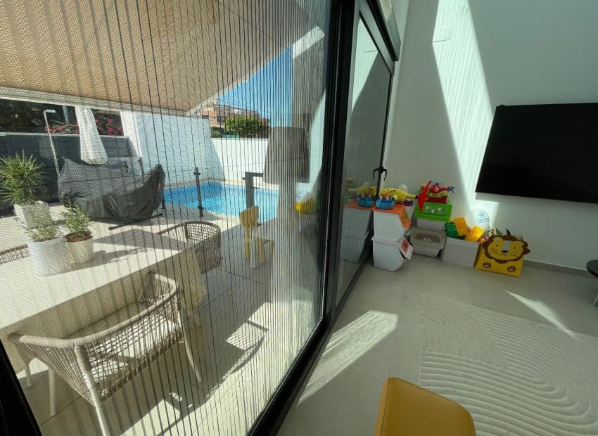 3 slaapkamer Villa te koop in Formentera del Segura met zwembad - € 325.500 (Ref: 9473422)