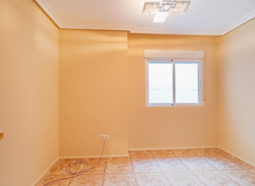 3 quarto Apartamento para venda em Torrevieja - 209 000 € (Ref: 9473426)