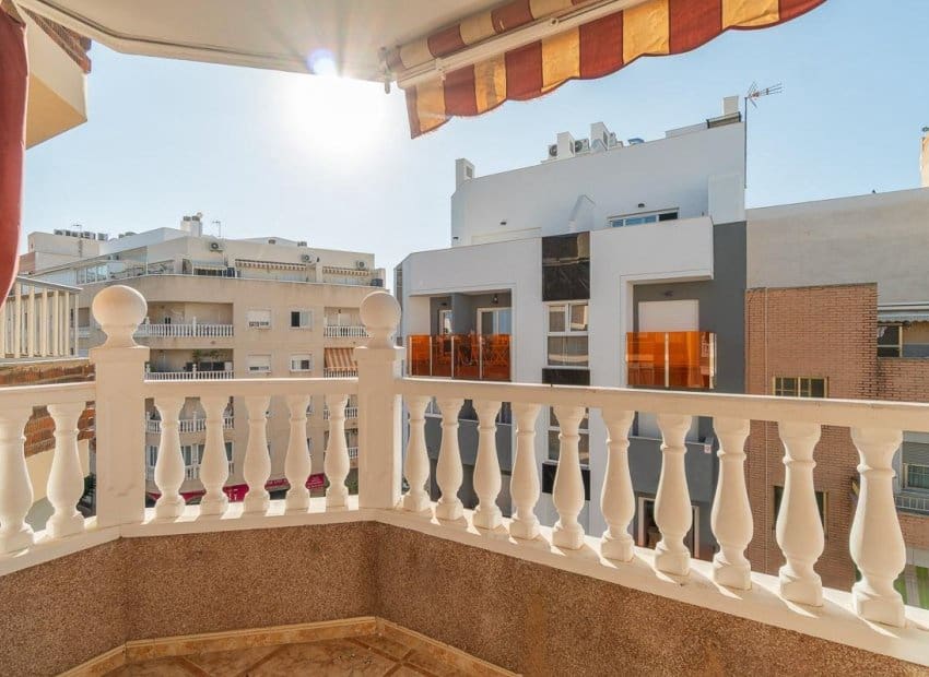 3 quarto Apartamento para venda em Torrevieja - 209 000 € (Ref: 9473426)