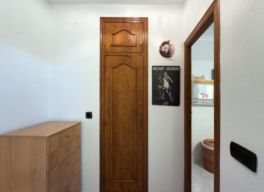 Casa de 1 habitación en Torrevieja en venta con piscina - 127.260 € (Ref: 9473511)