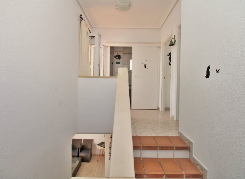 Ático de 3 habitaciones en Playa Flamenca en venta con piscina - 269.000 € (Ref: 9473512)