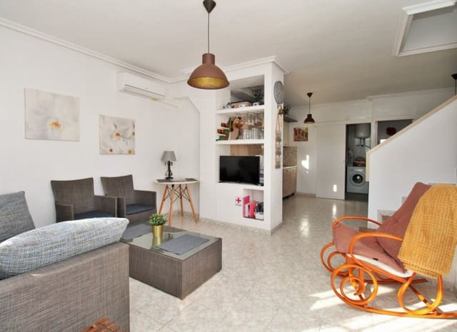 Ático de 3 habitaciones en Playa Flamenca, Orihuela en venta con piscina - 269.000 € (Ref: 9473512)