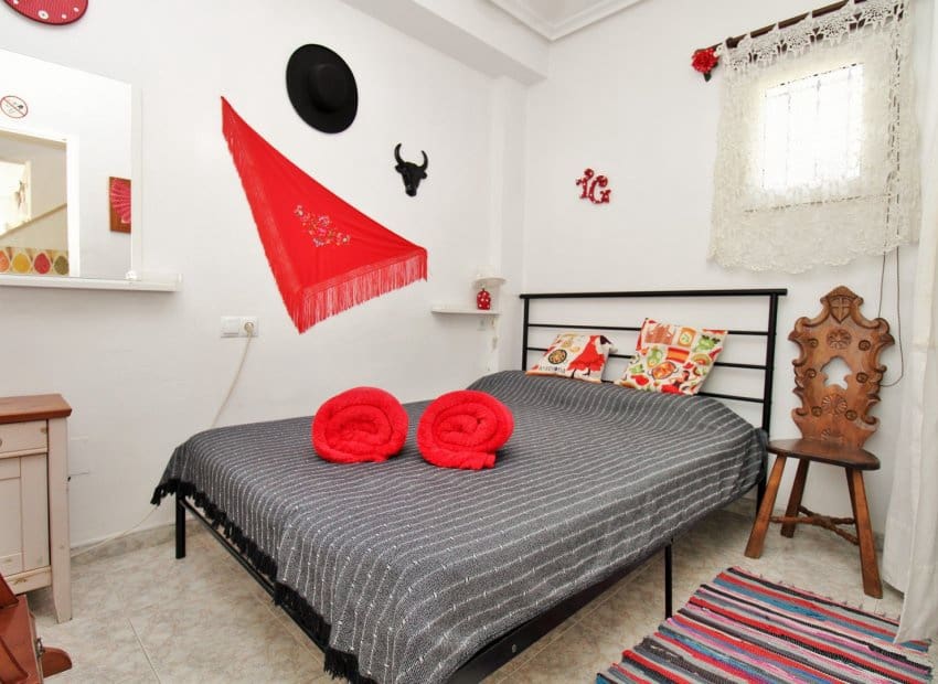 Ático de 3 habitaciones en Playa Flamenca en venta con piscina - 269.000 € (Ref: 9473512)