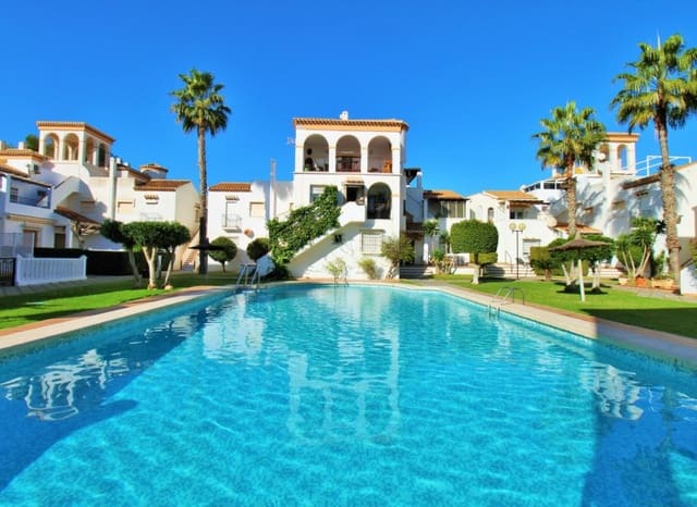 Ático de 3 habitaciones en Playa Flamenca, Orihuela en venta con piscina - 269.000 € (Ref: 9473512)