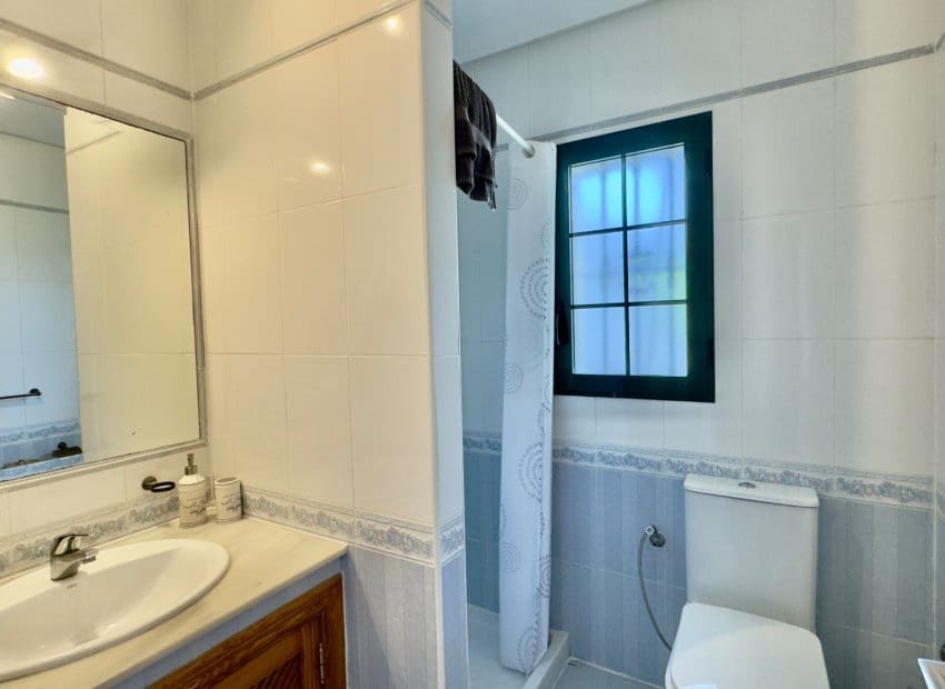 3 sovrum Villa till salu i Orihuela Costa med pool - 424 000 € (Ref: 9473514)