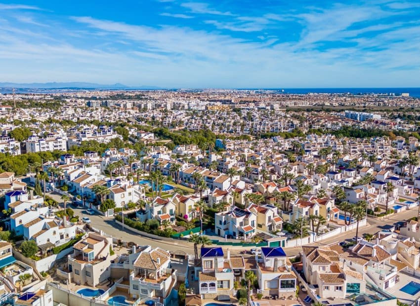 3 sovrum Villa till salu i Orihuela Costa med pool - 424 000 € (Ref: 9473514)