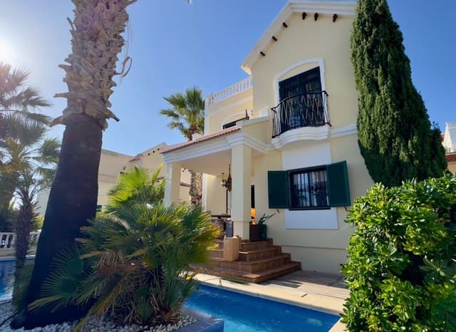 3 sovrum Villa till salu i Lomas de Cabo Roig - Los Dolses, Orihuela med pool - 424 000 € (Ref: 9473514)