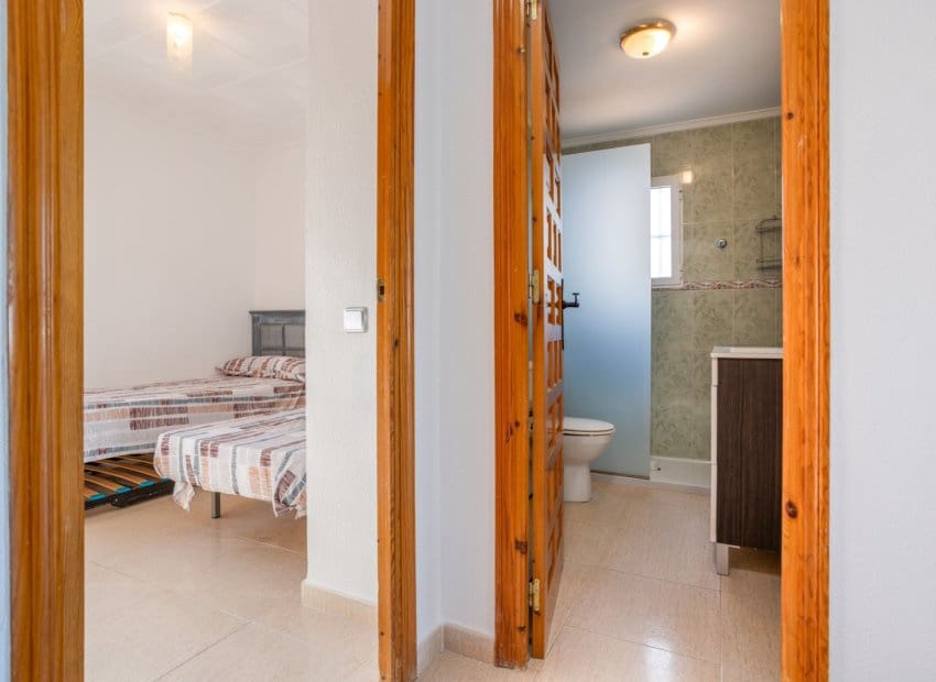 3 sypialnia Willa na sprzedaż w El Chaparral z basenem - 330 000 € (Ref: 9473515)