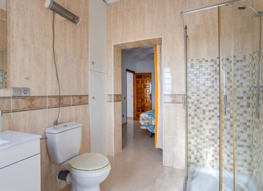 3 sypialnia Willa na sprzedaż w El Chaparral z basenem - 330 000 € (Ref: 9473515)