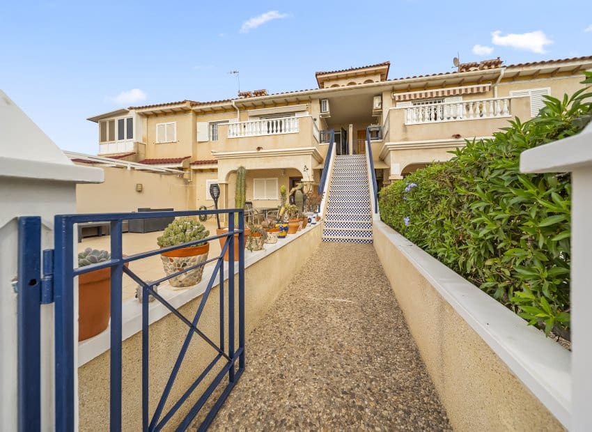 1 camera da letto Appartamento in vendita in Playa Flamenca con piscina - 170.000 € (Rif: 9475657)