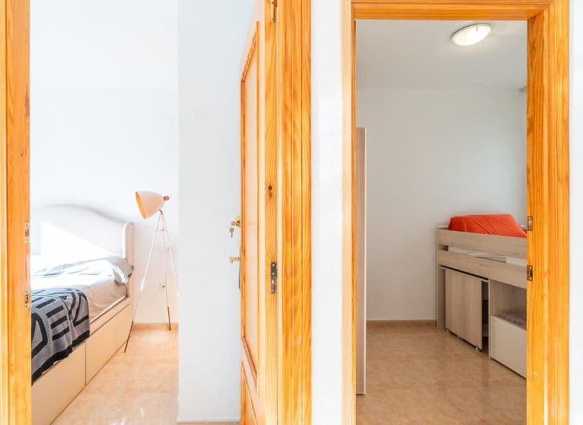 2 soverom Leilighet til salgs i Torrevieja med svømmebasseng - € 129 000 (Ref: 9475660)