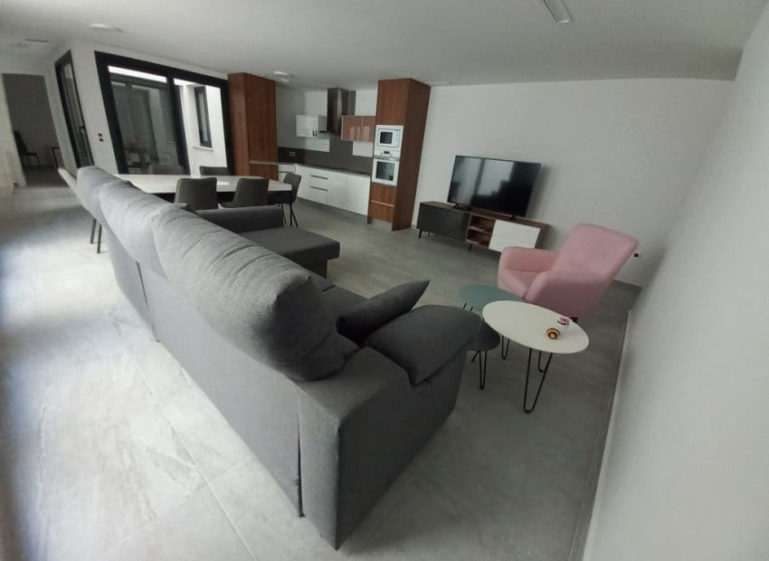 5 bedroom Villa for sale in San Miguel de Salinas with pool - € 499,000 (Ref: 9487223)