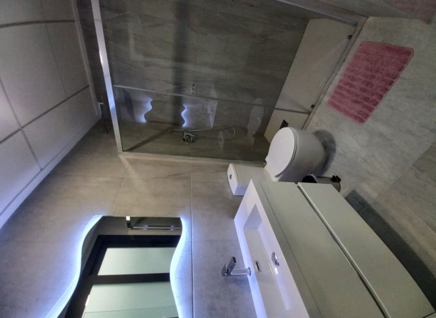 5 bedroom Villa for sale in San Miguel de Salinas with pool - € 499,000 (Ref: 9487223)