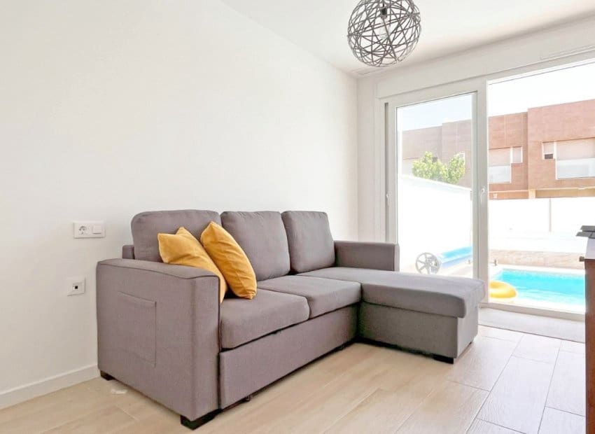 4 bedroom Villa for sale in San Pedro del Pinatar with pool - € 435,000 (Ref: 9487224)