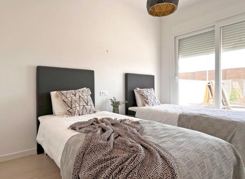 4 bedroom Villa for sale in San Pedro del Pinatar with pool - € 435,000 (Ref: 9487224)