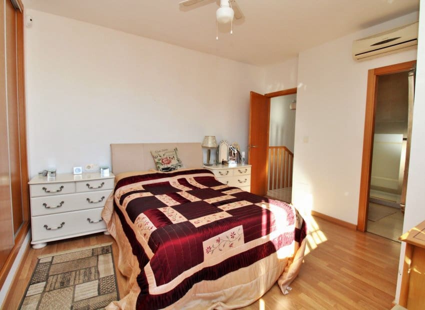 2 slaapkamer Villa te koop in Villamartin met zwembad - € 259.000 (Ref: 9487226)