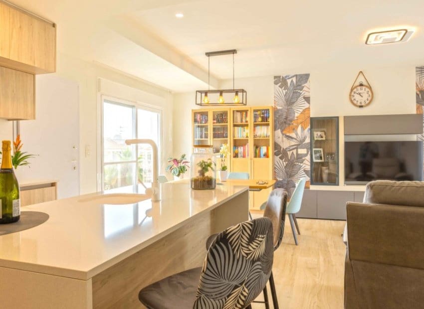 2 quarto Penthouse para venda em Villamartin com piscina - 299 950 € (Ref: 9487227)