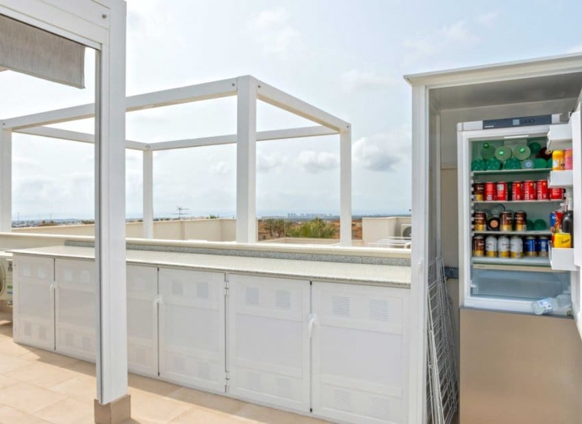 2 quarto Penthouse para venda em Villamartin com piscina - 299 950 € (Ref: 9487227)