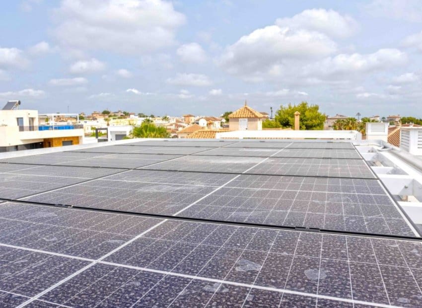 2 quarto Penthouse para venda em Villamartin com piscina - 299 950 € (Ref: 9487227)