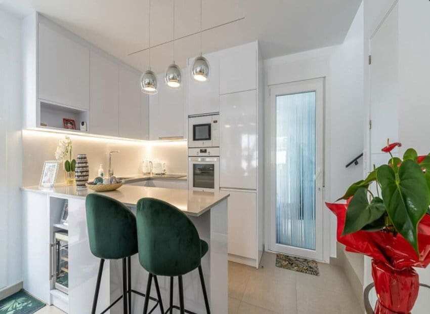 4 bedroom Villa for sale in San Pedro del Pinatar with pool - € 449,000 (Ref: 9487229)