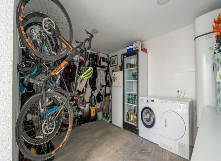 4 bedroom Villa for sale in San Pedro del Pinatar with pool - € 449,000 (Ref: 9487229)