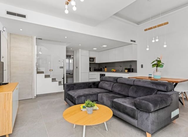 3 bedroom Villa for sale in El Raso, Guardamar del Segura with pool - € 445,000 (Ref: 9487230)