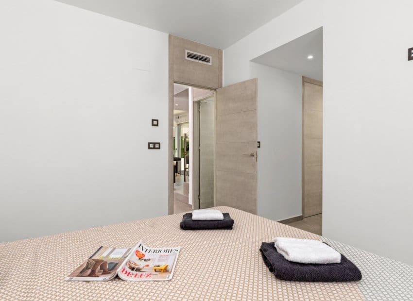 3 bedroom Villa for sale in El Raso with pool - € 445,000 (Ref: 9487230)