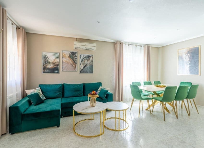 3 Zimmer Villa zu verkaufen in Orihuela Costa mit Pool - 360.000 € (Ref: 9487233)