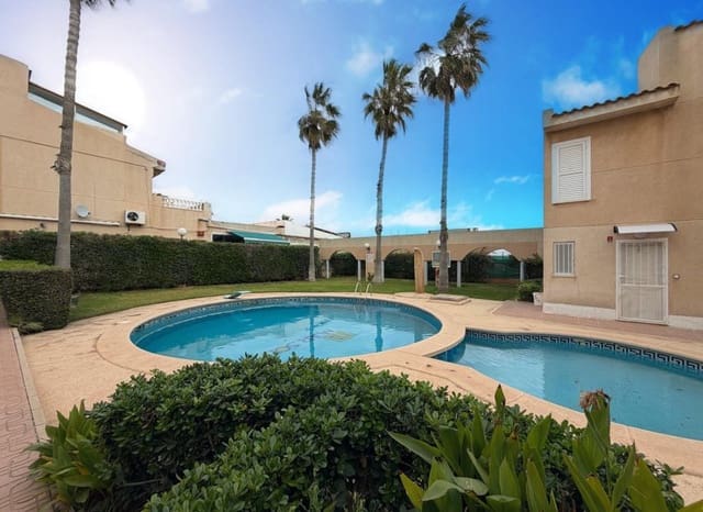 2 bedroom Beach Apartment for sale in Los Frutales, Torrevieja with pool - € 209,900 (Ref: 9487235)