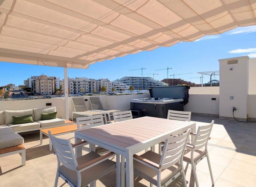 2 bedroom Penthouse for sale in San Miguel de Salinas with pool - € 299,000 (Ref: 9487238)