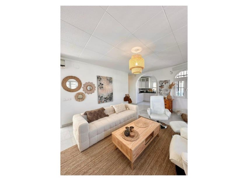 3 soverom Villa til salgs i San Luis med svømmebasseng - € 645 000 (Ref: 9489990)