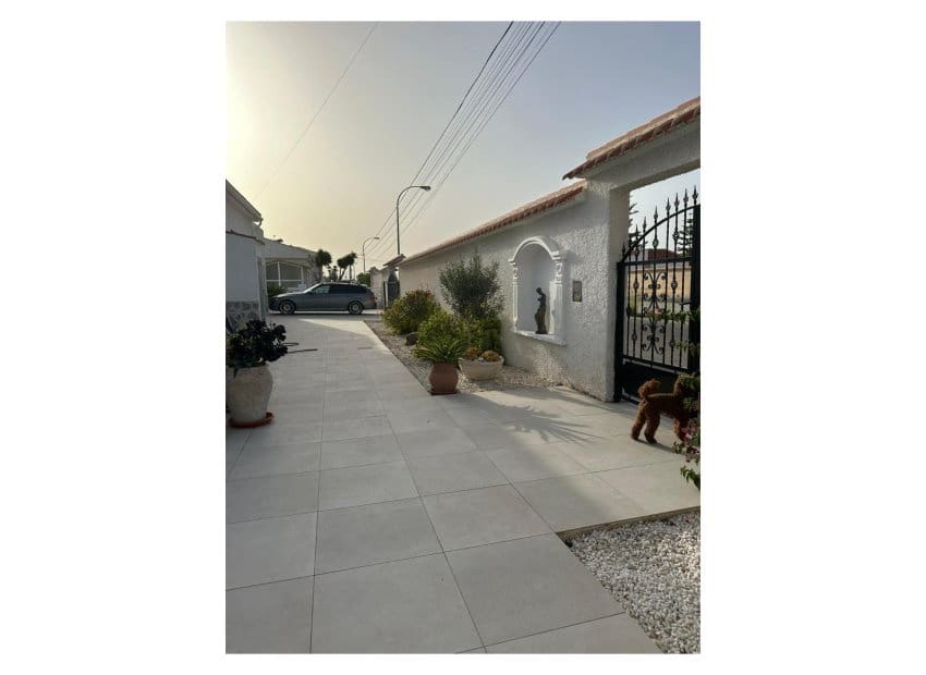 3 soverom Villa til salgs i San Luis med svømmebasseng - € 645 000 (Ref: 9489990)