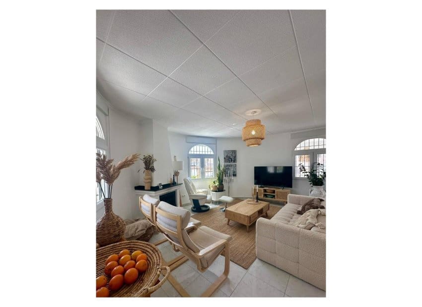 3 soverom Villa til salgs i San Luis med svømmebasseng - € 645 000 (Ref: 9489990)