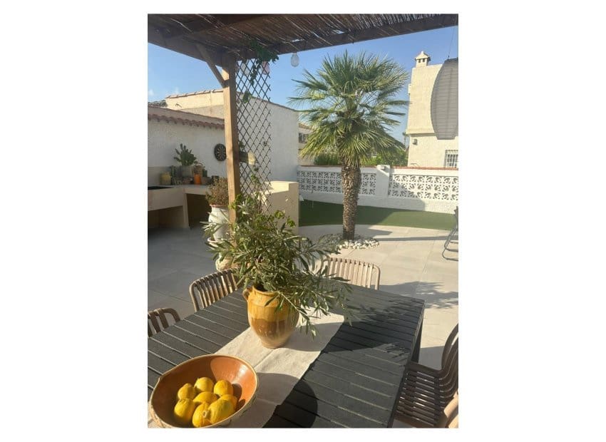 3 soverom Villa til salgs i San Luis med svømmebasseng - € 645 000 (Ref: 9489990)