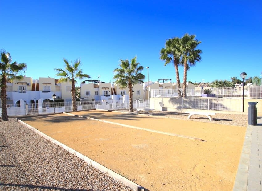 2 bedroom Apartment for sale in Villamartin - € 235,000 (Ref: 9492699)
