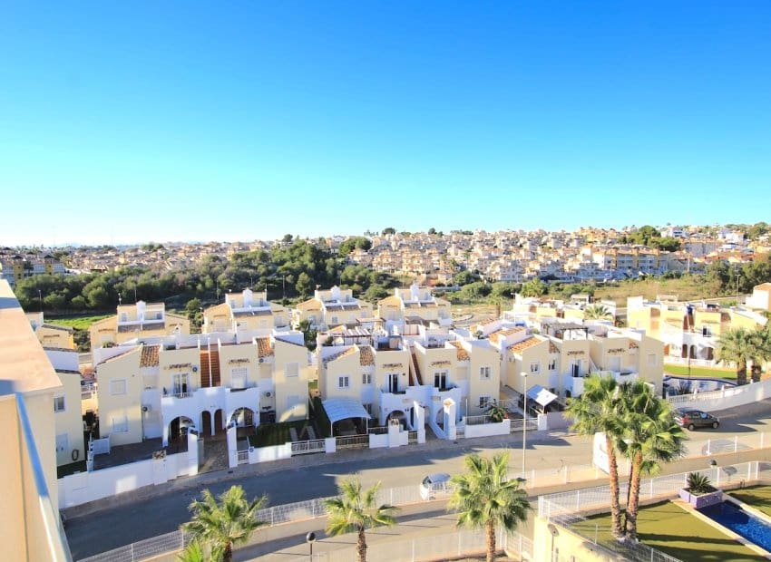 2 bedroom Apartment for sale in Villamartin - € 235,000 (Ref: 9492699)