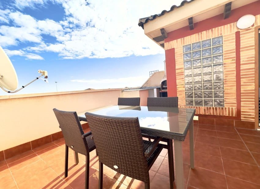 2 soverom Bungalow til salgs i Orihuela Costa med svømmebasseng - € 265 000 (Ref: 9492701)
