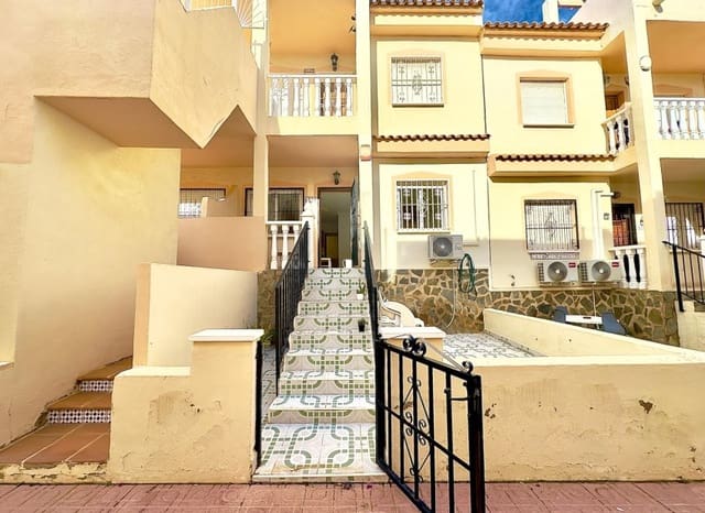 2 bedroom Bungalow for sale in Playa Flamenca, Orihuela with pool - € 132,000 (Ref: 9495361)