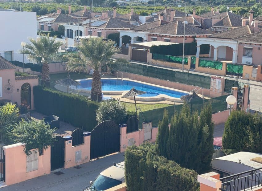 3 sovrum Semi-fristående Villa till salu i Los Montesinos med pool - 273 000 € (Ref: 9495362)