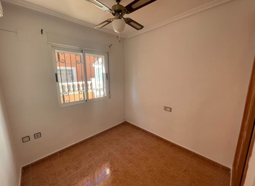 3 sovrum Semi-fristående Villa till salu i Los Montesinos med pool - 273 000 € (Ref: 9495362)