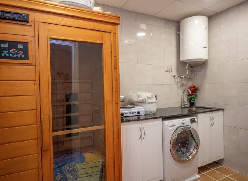 2 bedroom Semi-detached Villa for sale in Orihuela - € 299,000 (Ref: 9495363)