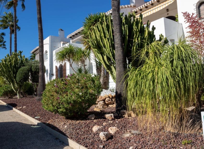 2 bedroom Semi-detached Villa for sale in Orihuela - € 299,000 (Ref: 9495363)