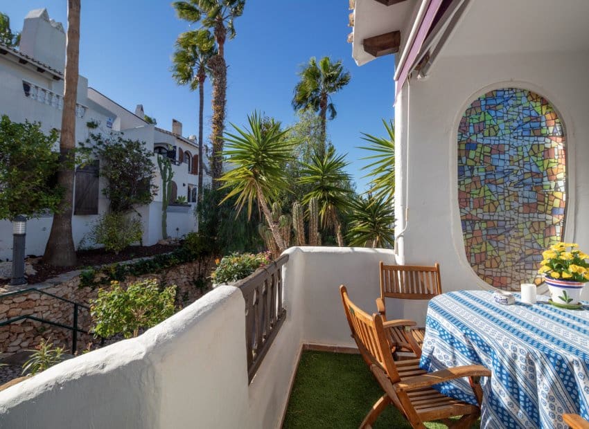 2 bedroom Semi-detached Villa for sale in Orihuela - € 299,000 (Ref: 9495363)