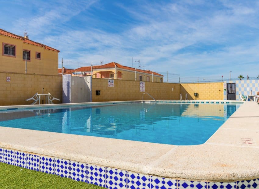 1 bedroom Apartment for sale in El Chaparral with pool - € 109,000 (Ref: 9495364)