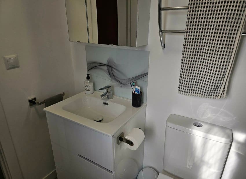 4 bedroom Villa for sale in San Fulgencio with pool - € 520,000 (Ref: 9495366)