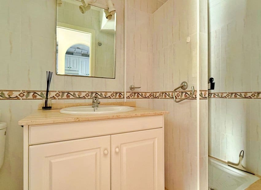 2 chambre Villa/Maison Mitoyenne à vendre à Campoamor - 215 000 € (Ref: 9500643)