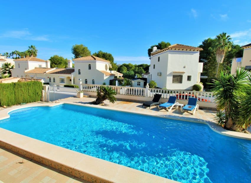 3 bedroom Villa for sale in Las Ramblas Golf with pool - € 465,000 (Ref: 9500647)